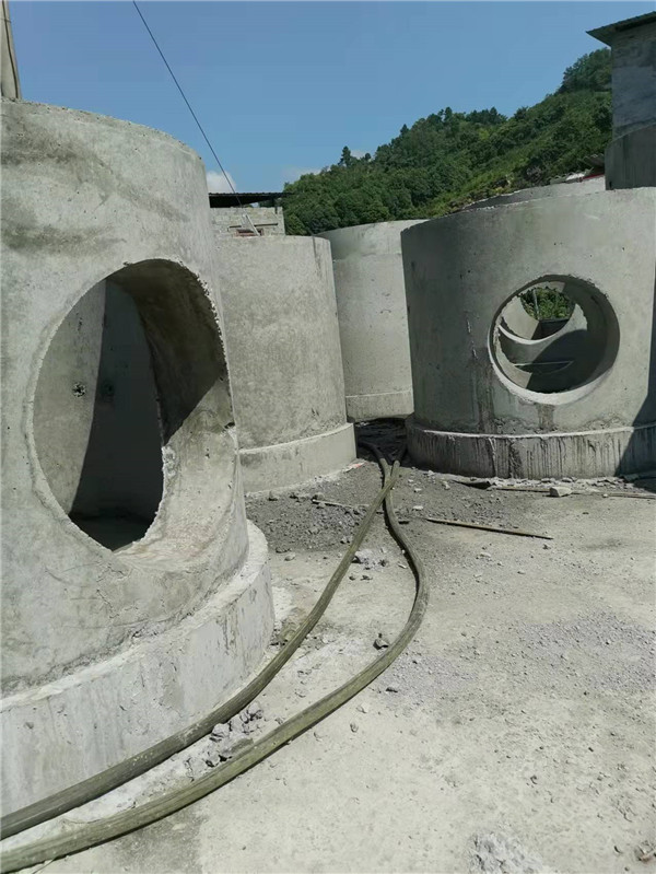 水泥检查井